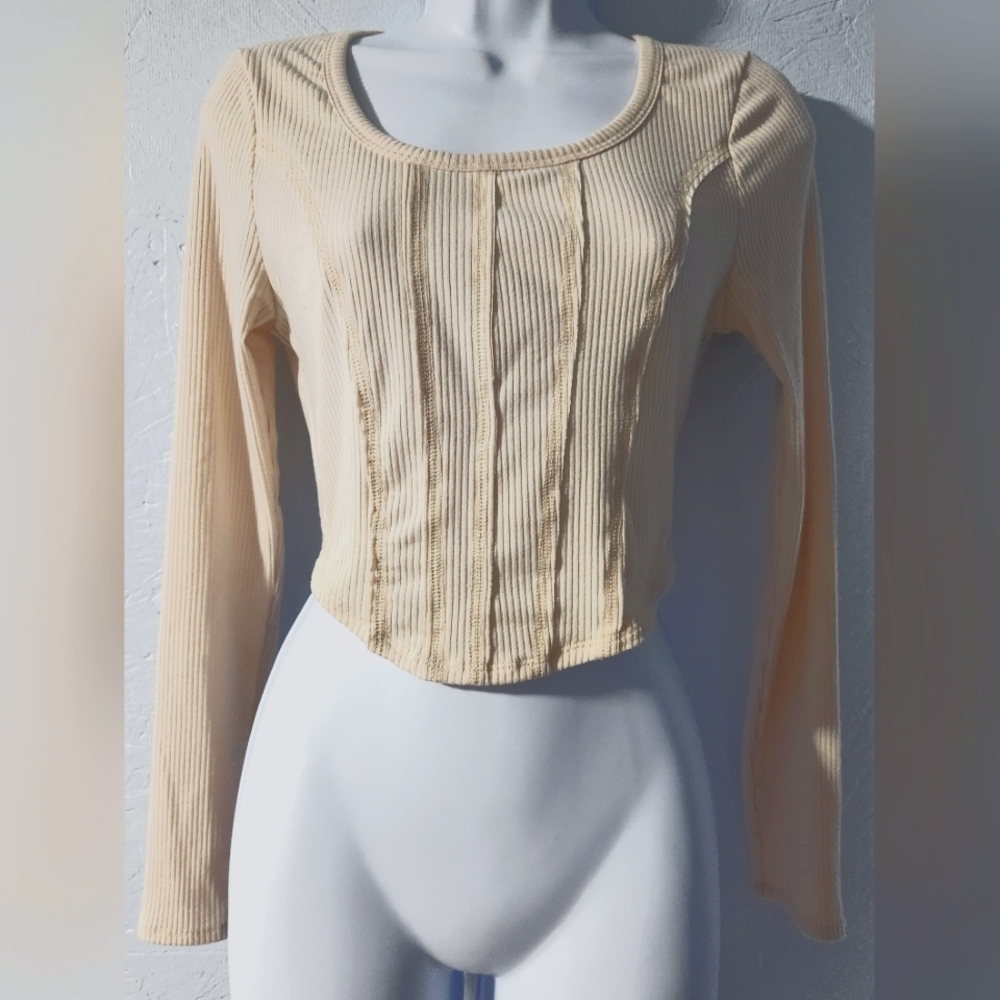 Altar'd State Long-Sleeve Cream Knit Crop Top - Medium